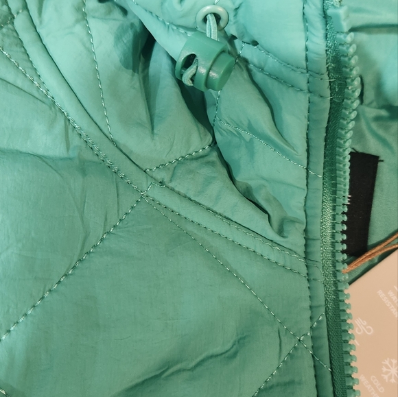 Jacket - Picture 4 of 9